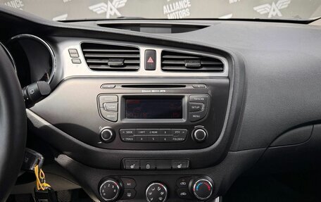 KIA cee'd III, 2015 год, 990 000 рублей, 15 фотография