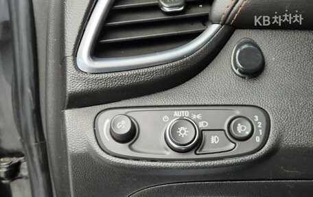 Chevrolet Trax, 2021 год, 1 030 000 рублей, 13 фотография