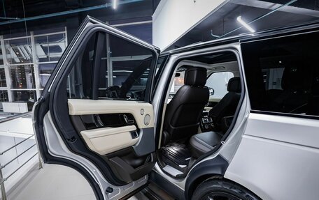 Land Rover Range Rover IV рестайлинг, 2019 год, 7 945 000 рублей, 17 фотография
