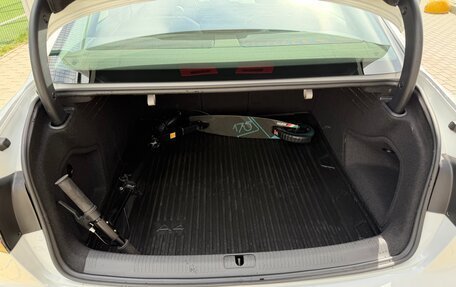 Audi A4, 2015 год, 2 800 000 рублей, 8 фотография