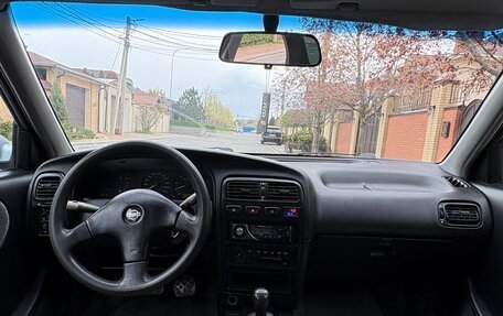 Nissan Primera II рестайлинг, 1990 год, 199 000 рублей, 15 фотография