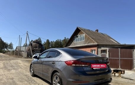 Hyundai Elantra VI рестайлинг, 2016 год, 1 560 000 рублей, 6 фотография