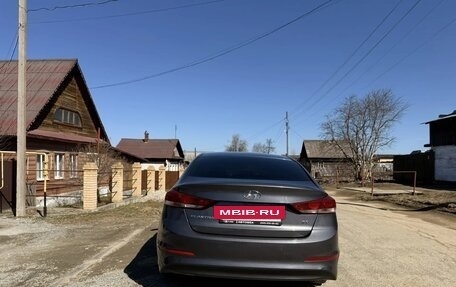 Hyundai Elantra VI рестайлинг, 2016 год, 1 560 000 рублей, 9 фотография