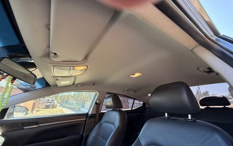 Hyundai Elantra VI рестайлинг, 2016 год, 1 560 000 рублей, 13 фотография