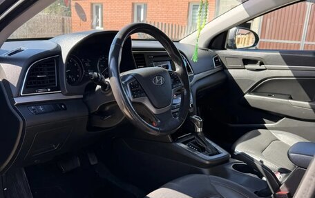 Hyundai Elantra VI рестайлинг, 2016 год, 1 560 000 рублей, 22 фотография