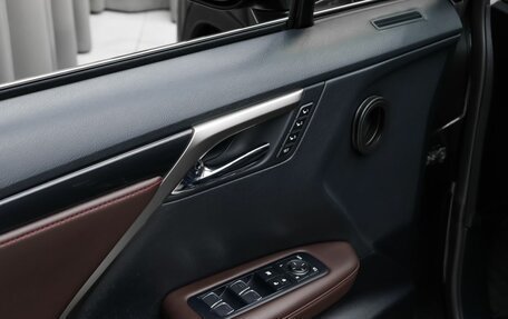 Lexus RX IV рестайлинг, 2018 год, 4 399 000 рублей, 16 фотография