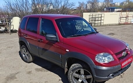 Chevrolet Niva I рестайлинг, 2018 год, 850 000 рублей, 1 фотография