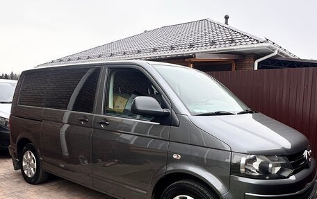 Volkswagen Multivan T5, 2012 год, 2 649 000 рублей, 1 фотография