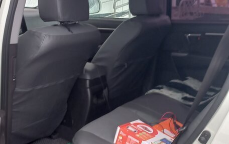 Hyundai Santa Fe III рестайлинг, 2011 год, 900 000 рублей, 3 фотография