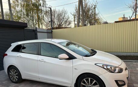 Hyundai i30 II рестайлинг, 2013 год, 820 000 рублей, 3 фотография