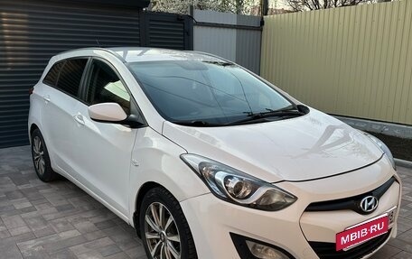 Hyundai i30 II рестайлинг, 2013 год, 820 000 рублей, 2 фотография