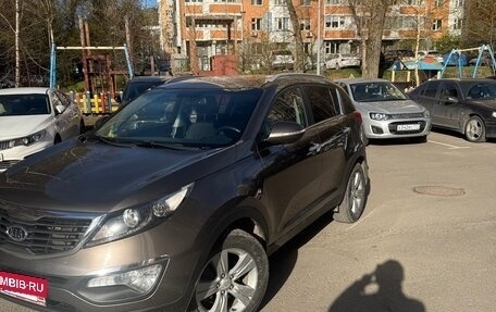 KIA Sportage III, 2011 год, 1 000 000 рублей, 3 фотография