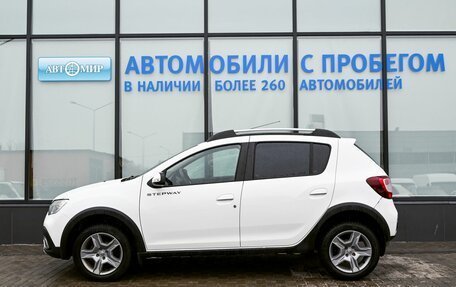 Renault Sandero II рестайлинг, 2021 год, 1 205 000 рублей, 2 фотография