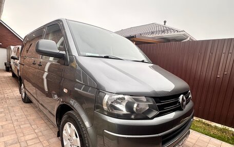 Volkswagen Multivan T5, 2012 год, 2 649 000 рублей, 2 фотография