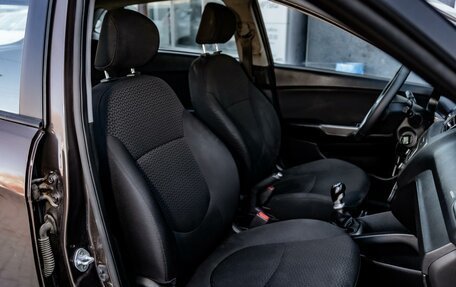 KIA Rio III рестайлинг, 2017 год, 949 000 рублей, 18 фотография