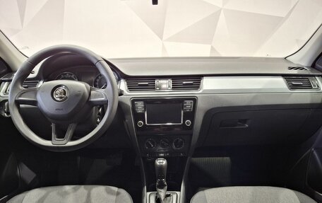 Skoda Rapid I, 2018 год, 1 450 000 рублей, 9 фотография