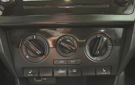 Skoda Rapid I, 2018 год, 1 450 000 рублей, 15 фотография