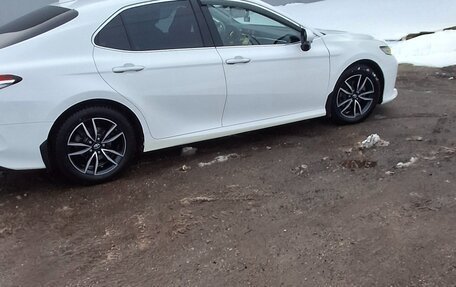 Toyota Camry, 2019 год, 2 340 000 рублей, 1 фотография