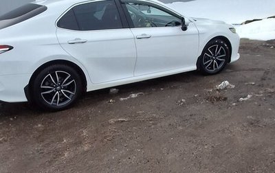 Toyota Camry, 2019 год, 2 340 000 рублей, 1 фотография