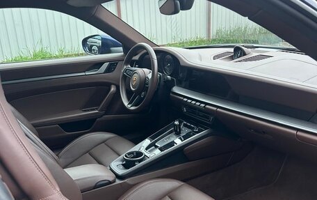 Porsche 911, 2021 год, 16 500 000 рублей, 14 фотография