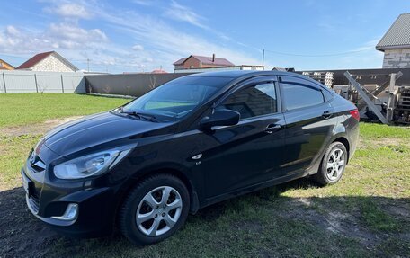 Hyundai Solaris II рестайлинг, 2014 год, 680 000 рублей, 4 фотография