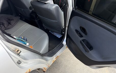 Mitsubishi Carisma I, 2003 год, 350 000 рублей, 17 фотография