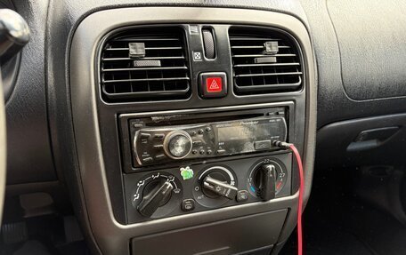 Mitsubishi Carisma I, 2003 год, 350 000 рублей, 20 фотография