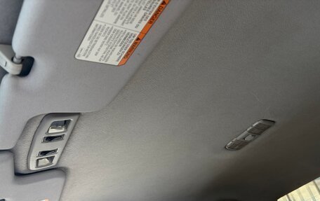 Mitsubishi Carisma I, 2003 год, 350 000 рублей, 23 фотография