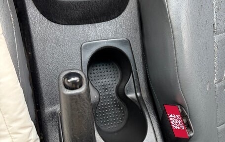 Mitsubishi Carisma I, 2003 год, 350 000 рублей, 25 фотография