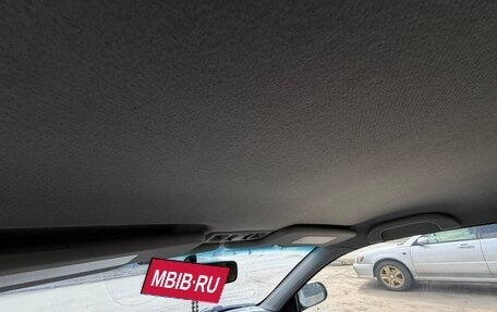 Mitsubishi Carisma I, 2003 год, 350 000 рублей, 24 фотография