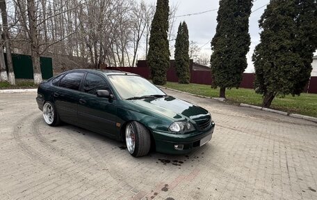 Toyota Avensis III рестайлинг, 2000 год, 560 000 рублей, 2 фотография