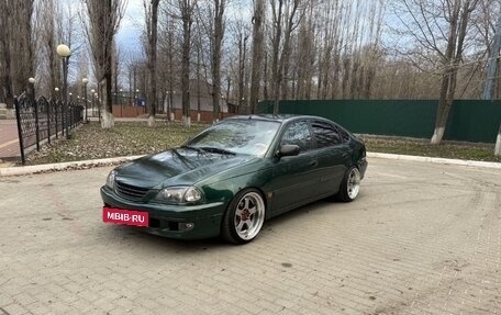 Toyota Avensis III рестайлинг, 2000 год, 560 000 рублей, 3 фотография