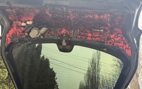 Toyota Avensis III рестайлинг, 2000 год, 560 000 рублей, 21 фотография