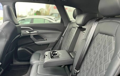 Audi Q5, 2025 год, 6 020 000 рублей, 18 фотография