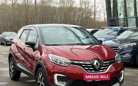 Renault Kaptur I рестайлинг, 2020 год, 1 600 000 рублей, 2 фотография
