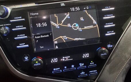 Toyota Camry, 2019 год, 2 340 000 рублей, 9 фотография