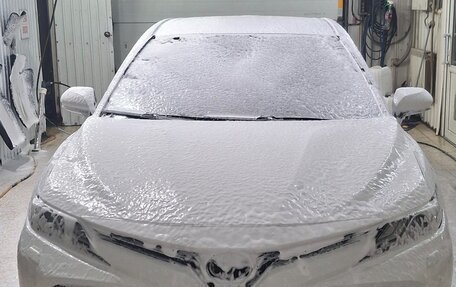 Toyota Camry, 2019 год, 2 340 000 рублей, 17 фотография