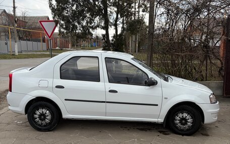Renault Logan I, 2010 год, 395 000 рублей, 2 фотография