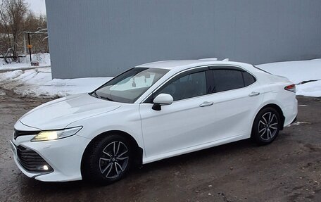 Toyota Camry, 2019 год, 2 340 000 рублей, 21 фотография