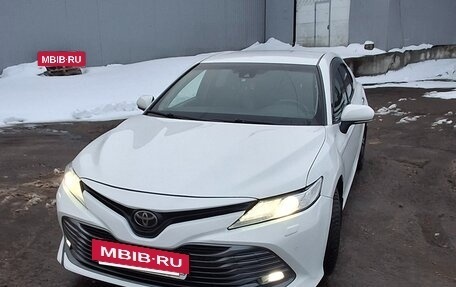 Toyota Camry, 2019 год, 2 340 000 рублей, 20 фотография