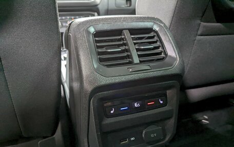 Volkswagen Tiguan II, 2017 год, 2 750 000 рублей, 15 фотография