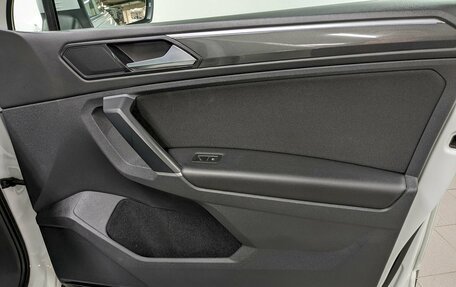 Volkswagen Tiguan II, 2017 год, 2 750 000 рублей, 19 фотография