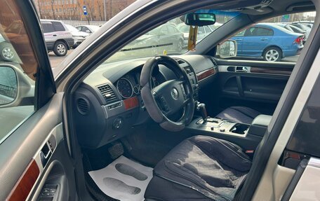 Volkswagen Touareg III, 2003 год, 759 000 рублей, 10 фотография