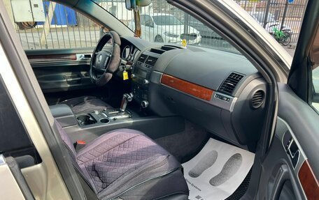 Volkswagen Touareg III, 2003 год, 759 000 рублей, 13 фотография