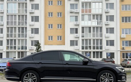 Volkswagen Passat B8 рестайлинг, 2018 год, 2 520 000 рублей, 17 фотография