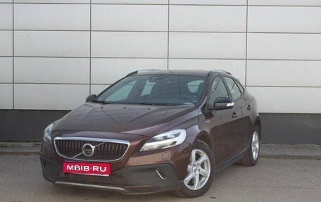 Volvo V40 II рестайлинг, 2017 год, 1 296 000 рублей, 1 фотография