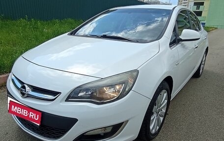 Opel Astra J, 2012 год, 780 000 рублей, 1 фотография