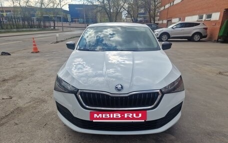 Skoda Rapid II, 2021 год, 1 800 000 рублей, 2 фотография