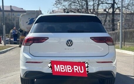 Volkswagen Golf VIII, 2022 год, 2 000 000 рублей, 2 фотография