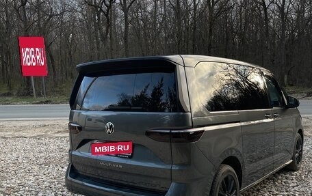 Volkswagen Multivan, 2022 год, 7 000 000 рублей, 4 фотография